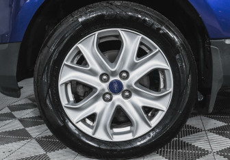 Подержанный автомобиль Ford EcoSport 2015 года (5 фото)