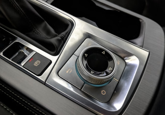 Подержанный автомобиль Jetour X70 2023 года (26 фото)