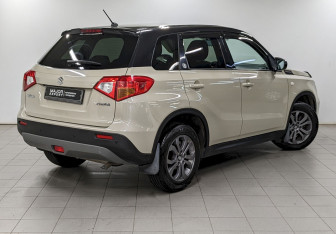 Подержанный автомобиль Suzuki Vitara 2018 года (5 фото)