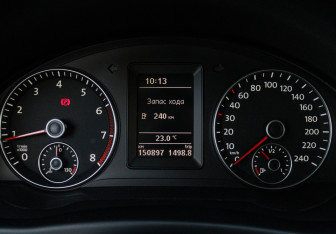 Подержанный автомобиль Volkswagen Golf Plus 2011 года (18 фото)
