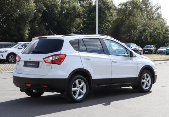 Подержанный автомобиль Suzuki SX4 Hatchback 2014 года (5 фото)
