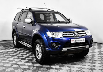 Подержанный автомобиль Mitsubishi Pajero Sport 2013 года (3 фото)