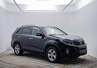 Подержанный автомобиль Kia Sorento 2014 года (7 фото)