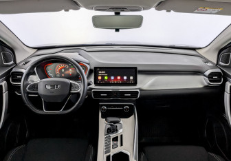 Подержанный автомобиль Geely Coolray 2023 года (14 фото)