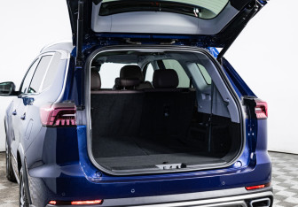 Подержанный автомобиль Chery Tiggo 8 Pro Plug-in Hybrid 2023 года (9 фото)