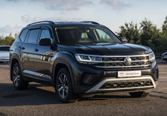Подержанный автомобиль Volkswagen Teramont 2021 года (3 фото)
