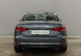 Подержанный автомобиль Audi A4 Sedan 2016 года (6 фото)