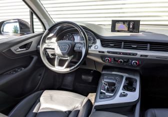 Подержанный автомобиль Audi Q7 2018 года (11 фото)