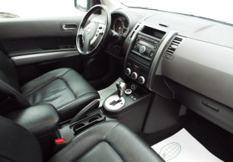 Подержанный автомобиль Nissan X-Trail 2008 года (4 фото)