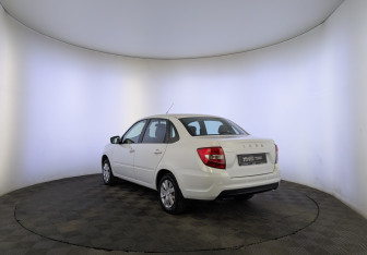 Подержанный автомобиль LADA (ВАЗ) Granta Sedan 2022 года (7 фото)