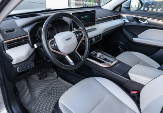 Подержанный автомобиль Haval Jolion 2022 года (16 фото)