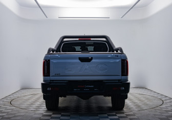 Подержанный автомобиль JAC T9 2024 года (5 фото)