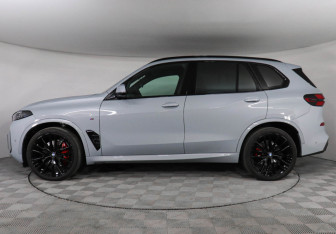 Новый BMW X5 2025 (5 фото)
