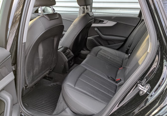 Подержанный автомобиль Audi A4 allroad 2021 года (12 фото)