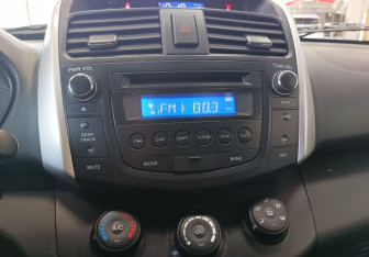 Подержанный автомобиль Lifan X60 2014 года (13 фото)