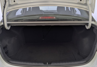 Подержанный автомобиль Kia Rio Sedan 2020 года (10 фото)