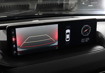 Подержанный автомобиль Genesis G80 2021 года (13 фото)