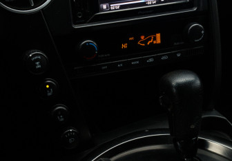 Подержанный автомобиль SsangYong Kyron 2010 года (17 фото)