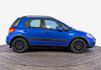 Подержанный автомобиль Suzuki SX4 Hatchback 2012 года (4 фото)