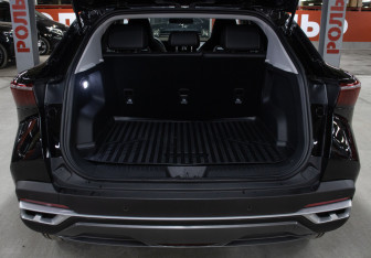 Подержанный автомобиль Omoda C5 2024 года (10 фото)