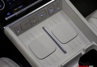 Подержанный автомобиль Hyundai Santa Fe 2024 года (18 фото)