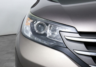 Подержанный автомобиль Honda CR-V 2014 года (7 фото)