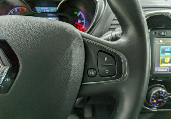 Подержанный автомобиль Renault Kaptur 2019 года (27 фото)