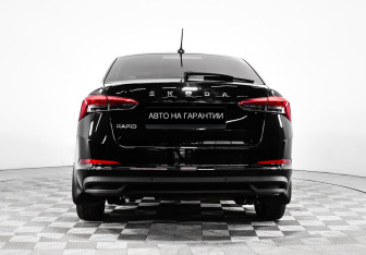 Подержанный автомобиль Skoda Rapid Liftback 2020 года (4 фото)
