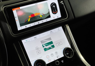 Подержанный автомобиль Land Rover Range Rover Sport 2018 года (20 фото)