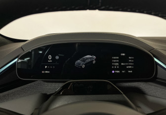 Подержанный автомобиль Zeekr 001 2024 года (11 фото)