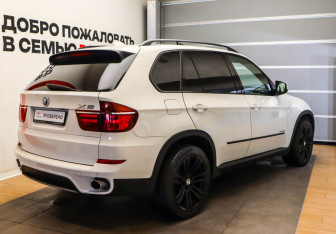 Подержанный автомобиль BMW X5 2013 года (4 фото)