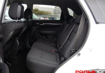 Подержанный автомобиль Kia Sorento 2018 года (8 фото)