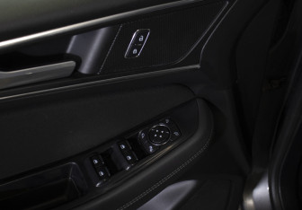 Подержанный автомобиль Ford S-MAX 2017 года (20 фото)