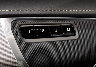 Подержанный автомобиль Volvo XC90 2018 года (28 фото)