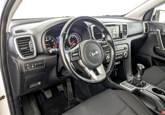 Подержанный автомобиль Kia Sportage 2019 года (16 фото)