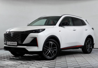 Подержанный автомобиль Changan UNI-S 2024 года (1 фото)