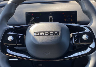 Подержанный автомобиль Omoda C7 2025 года (15 фото)