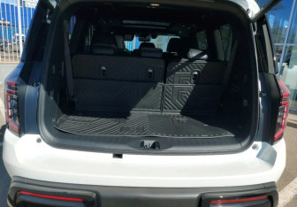 Новый Volkswagen Touareg 2025 (3 фото)