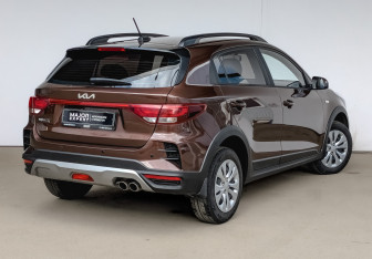 Подержанный автомобиль Kia Rio Hatchback 2022 года (5 фото)