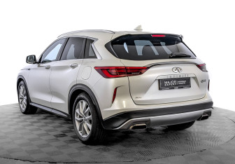 Подержанный автомобиль Infiniti QX50 2018 года (7 фото)