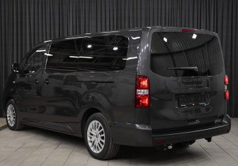 Новый Peugeot Traveller 2024 (8 фото)