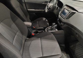 Подержанный автомобиль Hyundai Creta 2019 года (9 фото)