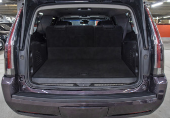 Подержанный автомобиль Cadillac Escalade Suv 2016 года (9 фото)