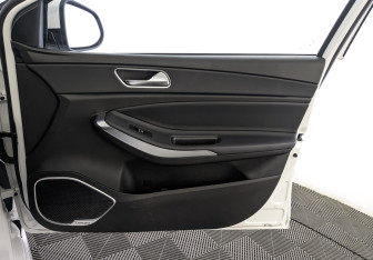 Подержанный автомобиль Omoda S5 2023 года (25 фото)