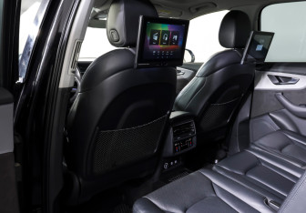 Подержанный автомобиль Audi Q7 2019 года (12 фото)