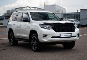 Подержанный автомобиль Toyota Land Cruiser Prado 2021 года (3 фото)