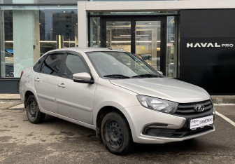 Подержанный автомобиль LADA (ВАЗ) Granta Sedan 2020 года (3 фото)