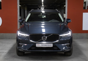 Подержанный автомобиль Volvo XC60 2021 года (2 фото)