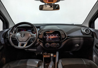Подержанный автомобиль Renault Kaptur 2021 года (12 фото)