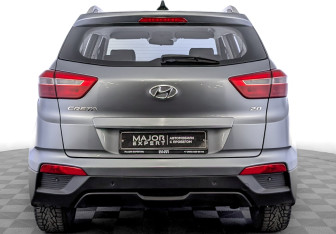 Подержанный автомобиль Hyundai Creta 2018 года (6 фото)